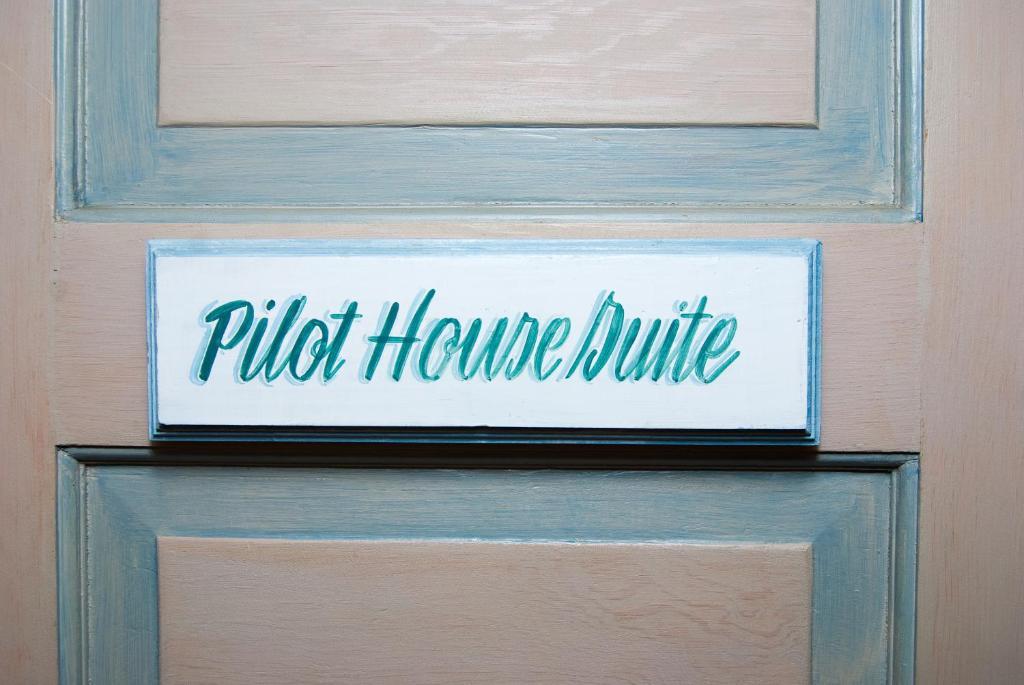 The Covington Houseboat Bed & Breakfast Saint Paul Phòng bức ảnh