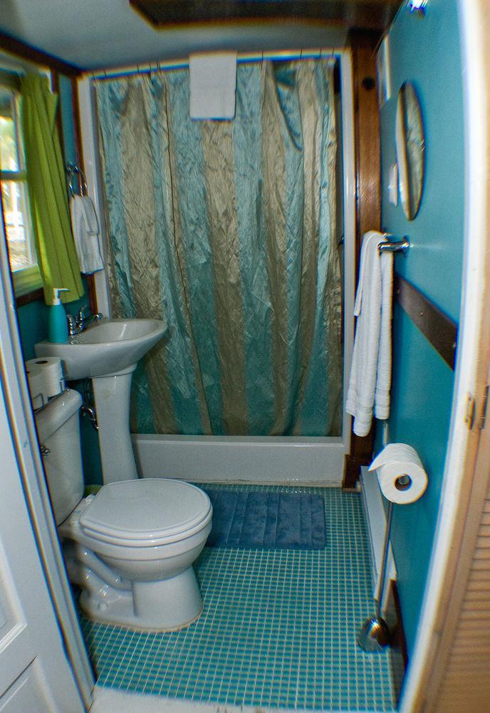 The Covington Houseboat Bed & Breakfast Saint Paul Ngoại thất bức ảnh