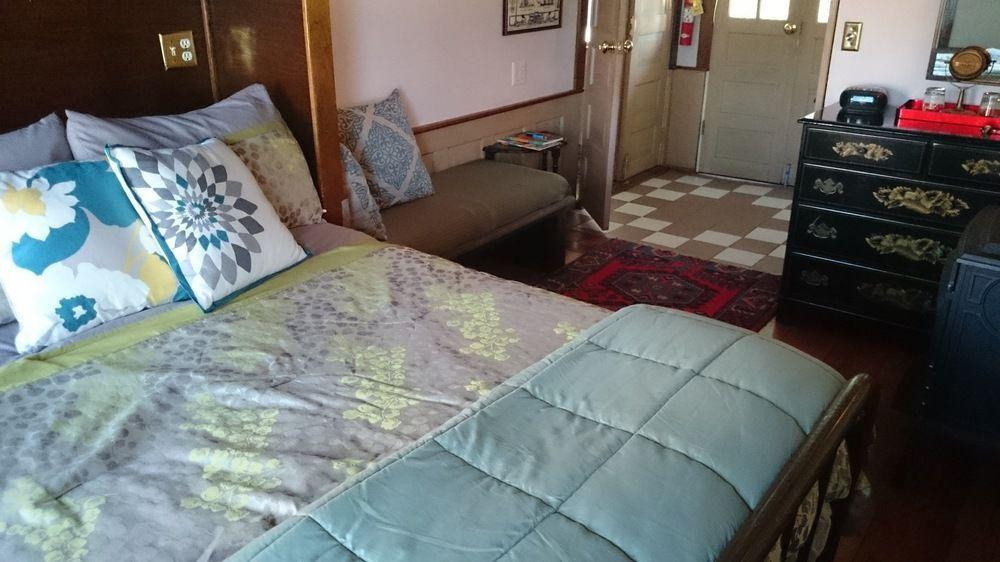 The Covington Houseboat Bed & Breakfast Saint Paul Ngoại thất bức ảnh