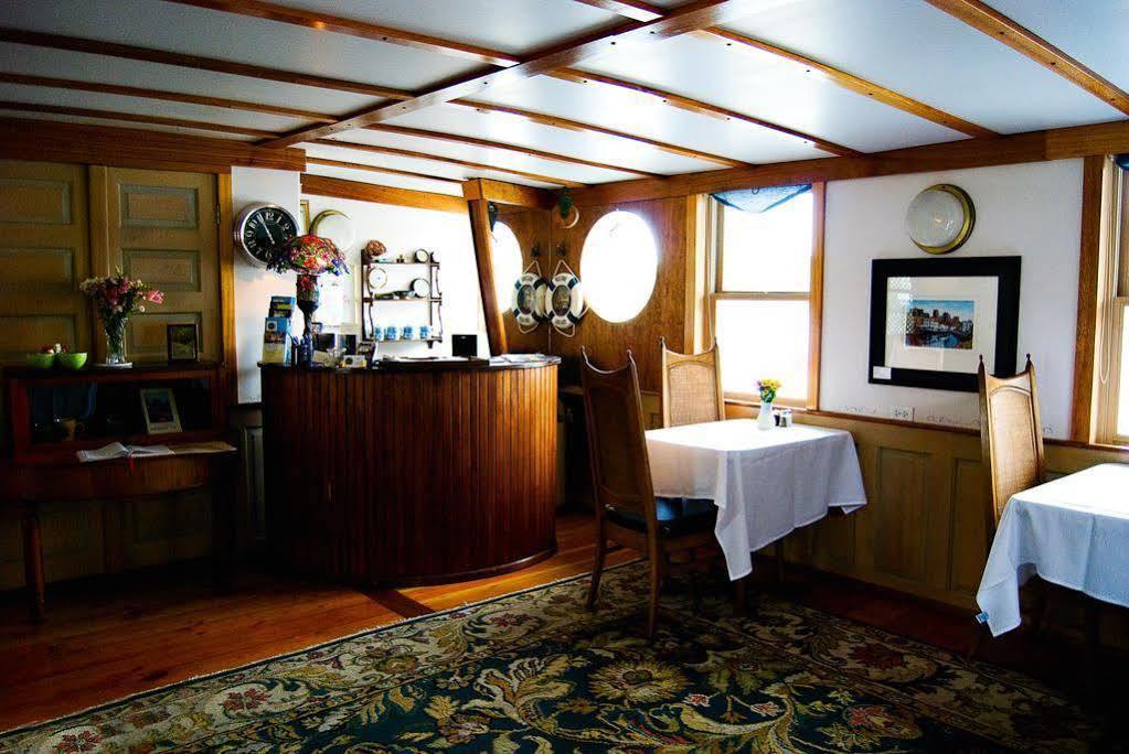 The Covington Houseboat Bed & Breakfast Saint Paul Ngoại thất bức ảnh